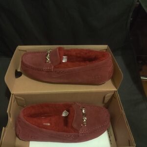 Ugh loafer with stones size 7 Burgundy